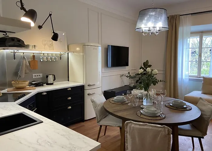 Breg - Old Town River ليوبليانا